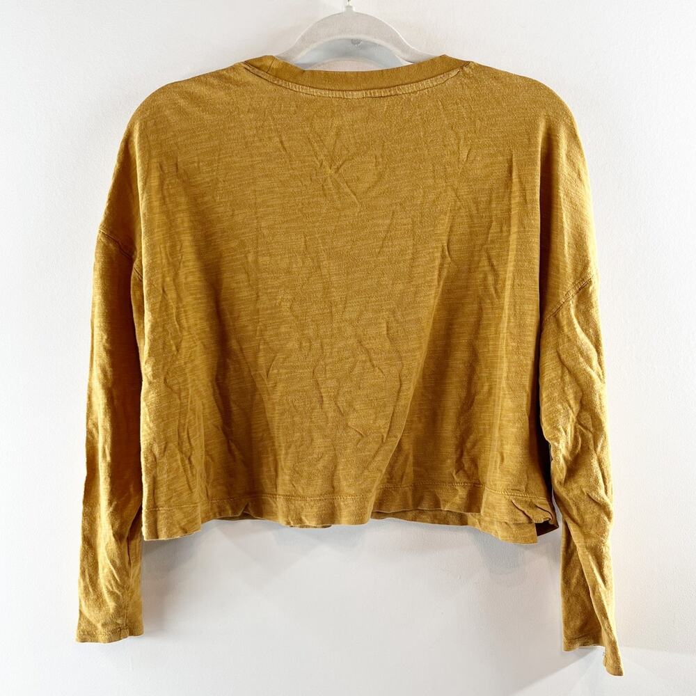 Vuori Crewneck Sundown Long Sleeve Tee Shirt in Golden Yellow Small - Picture 3 of 4